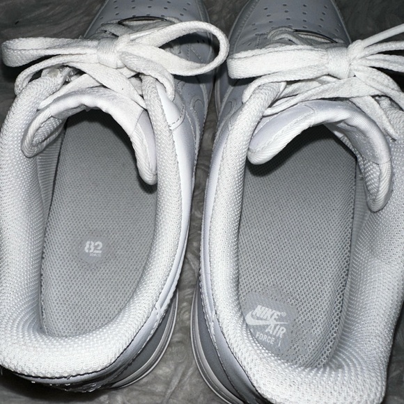 Nike Air Force 1 ‘07 Gently Worn - Picture 7 of 15